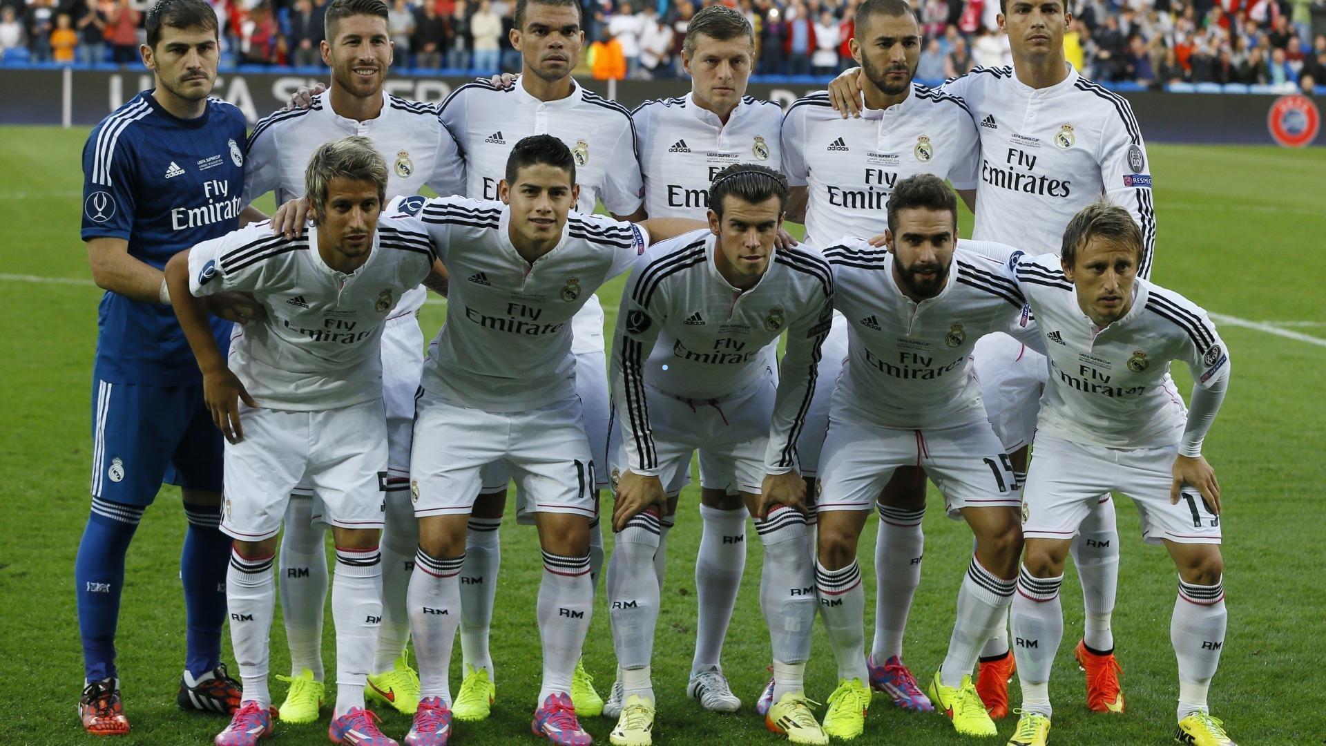 绿茵惊现争议飞铲！新生代悍将暴力犯规国家队前辈 VAR裁定直红引爆舆论